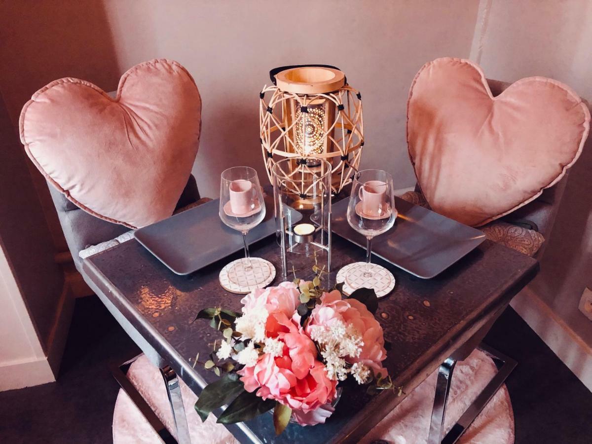 Bienvenue Au Petit Bonheur Apartment Онфльор Екстериор снимка