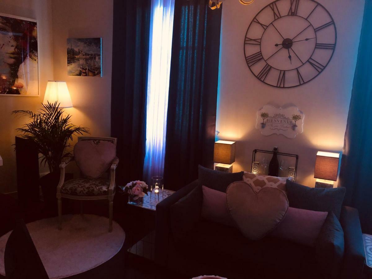 Bienvenue Au Petit Bonheur Apartment Онфльор Екстериор снимка